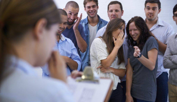 Yengeç Sepeti Sendromu Nedir?